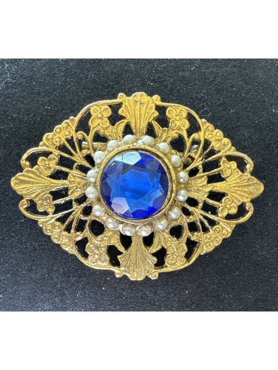 None Jewelry - Vtg Gold-Tone Brooch Blue Faceted Glass Stone Faux Pearl Accents Floral Filigree